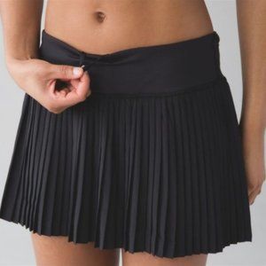 Lululemon Pleat To Street Skirt Black Sz 4 (skort)